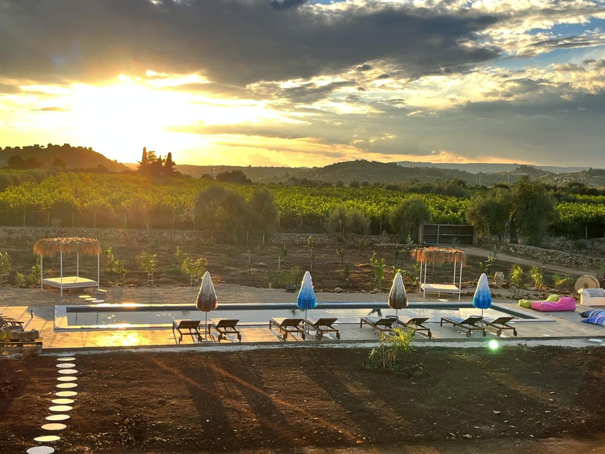 Casapiuholidaysicilia-Adults Only โนโต ภายนอก รูปภาพ